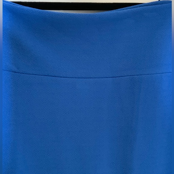 LuLa Roe Cassie - Picture 4 of 9